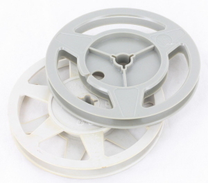 2 x Plastic 200ft Super 8 Cine/Movie spools