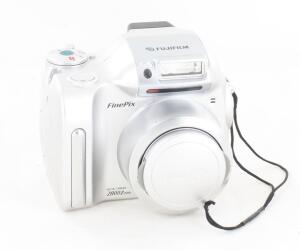 Fujifilm Finepix 2800zoom digital Compact camera